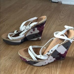 Burberry heart wedges